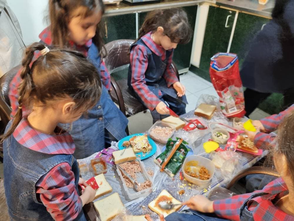 برگزاری کارگاه های مهارتی برای دانش آموزان (کارگاه آشپزی)